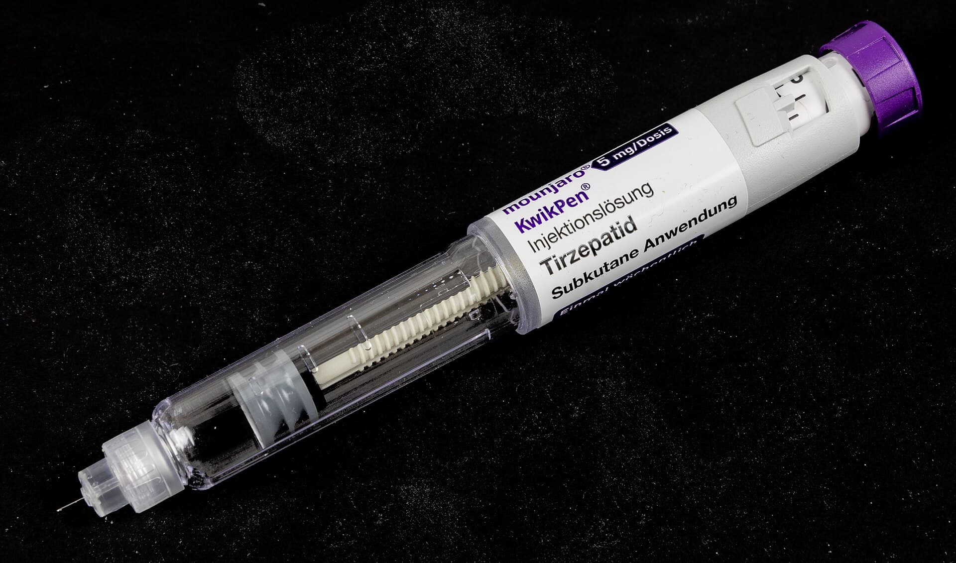 Un dispositivo de inyección KwikPen de Mounjaro (tirzepatida) para bajar de peso.
